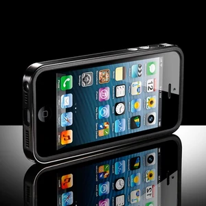 Бампер SGP Case Neo Hybrid EX Vivid Soul Black для iPhone 5S/5