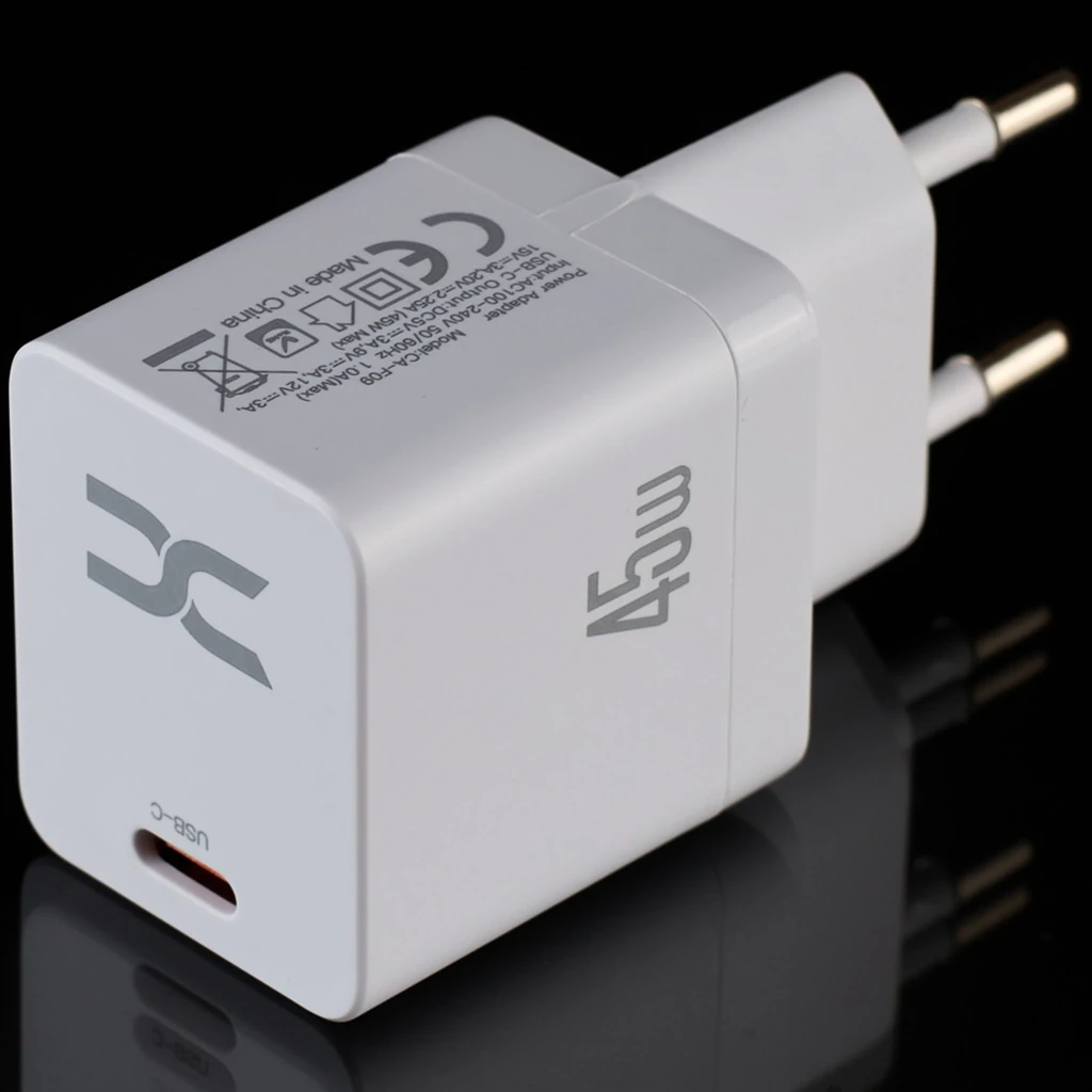 Сетевое зарядное устройство DC PD/45W (CA-F09) White
