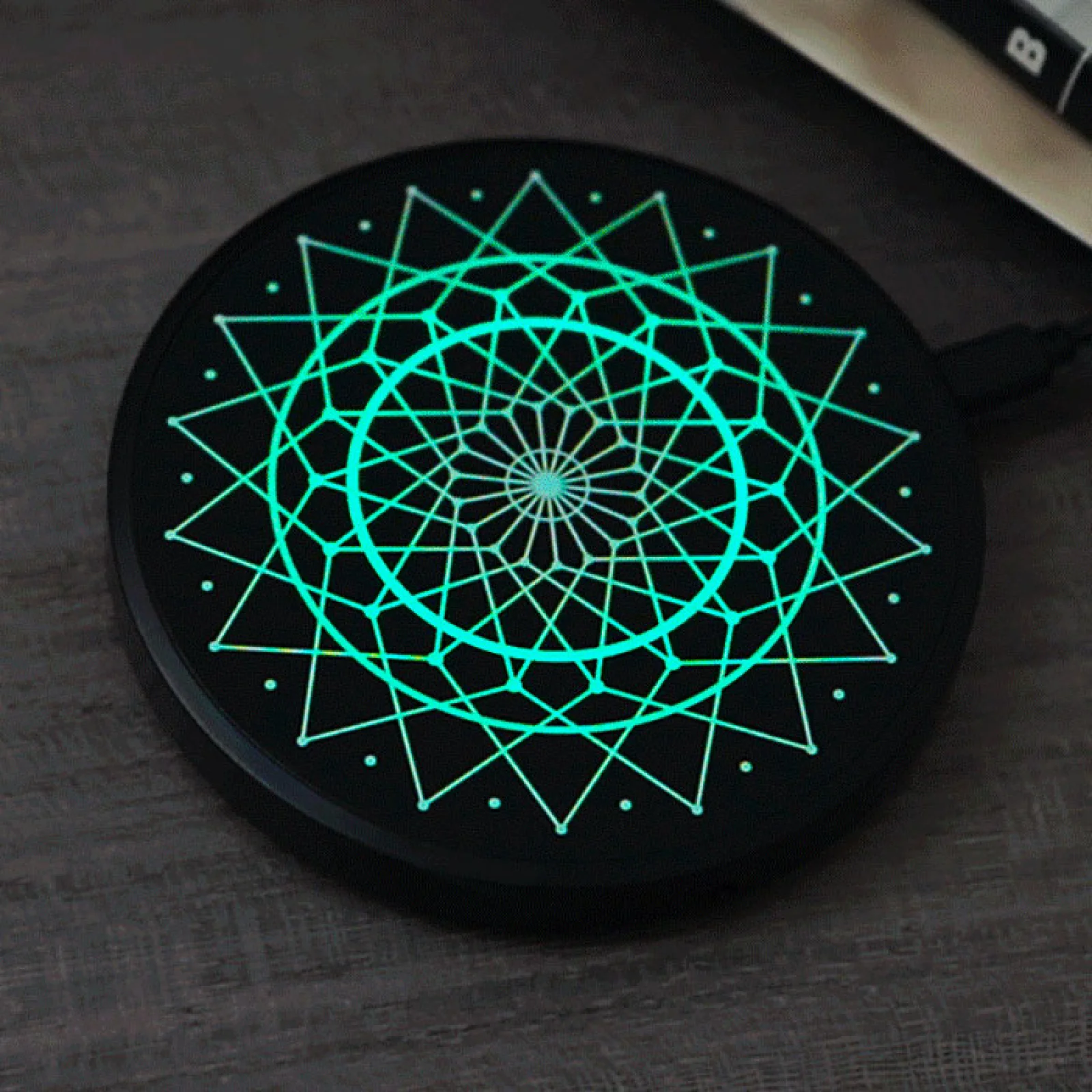 Універсальна бездротова зарядка Nillkin PowerColor Fast Wireless Charger Magic Array MC045 Black