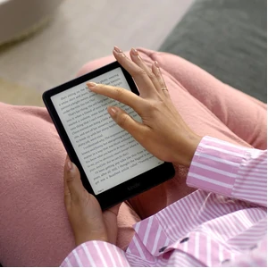 Електронна книга Amazon Kindle Paperwhite Signature Edition 12th Gen. 32Gb Metallic Raspberry