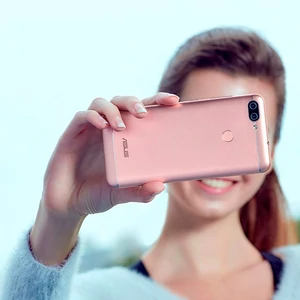 Смартфон Asus ZenFone Max Plus M1 Dual Sim Gold (ZB570TL-4G028WW)