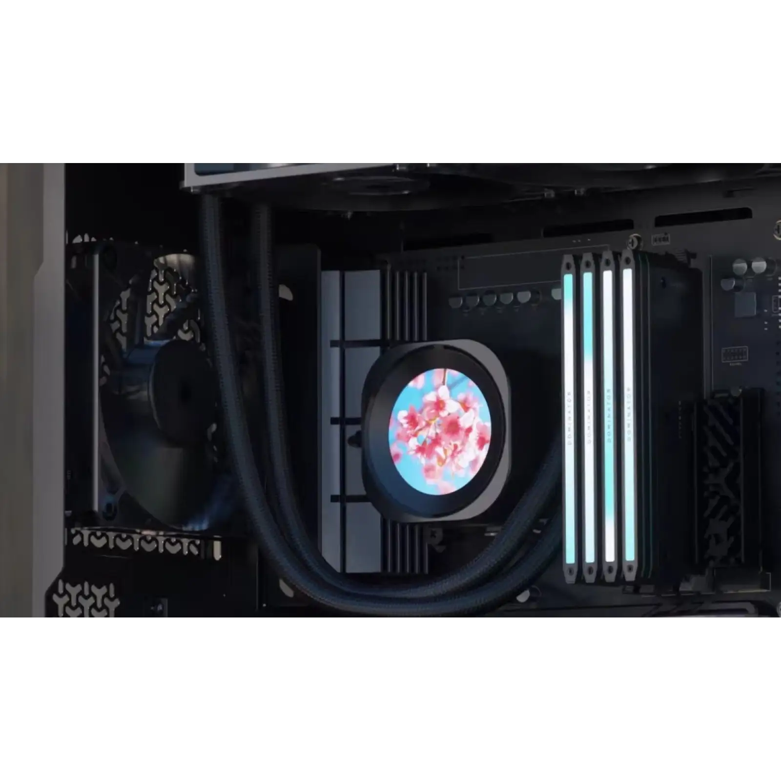 Система водяного охлаждения Corsair Nautilus 360 RS LCD (CW-9061033-WW) UA