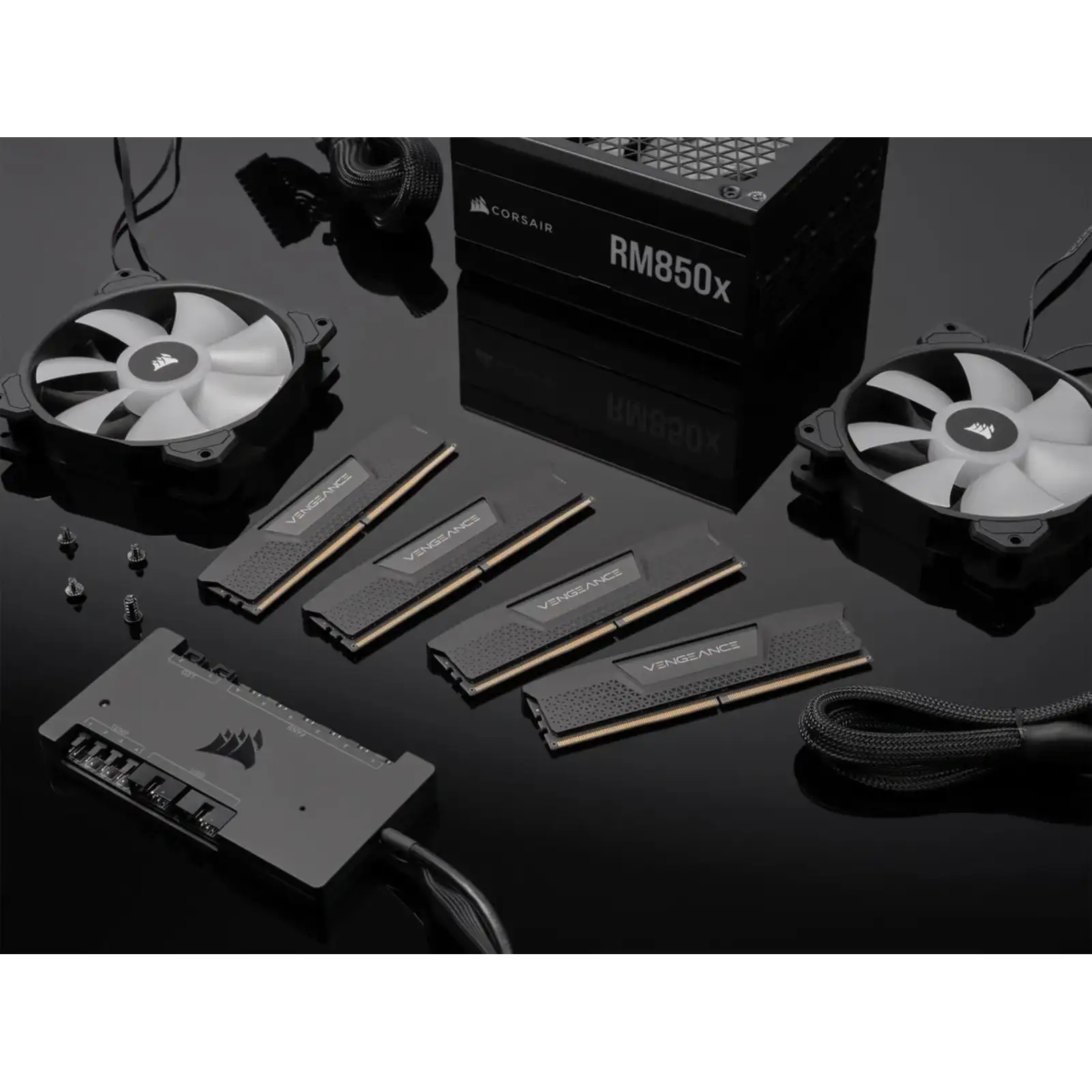 Оперативна пам'ять Corsair 32 GB 2x16GB DDR5 4800 MHz Vengeance (CMK32GX5M2A4800C40)
