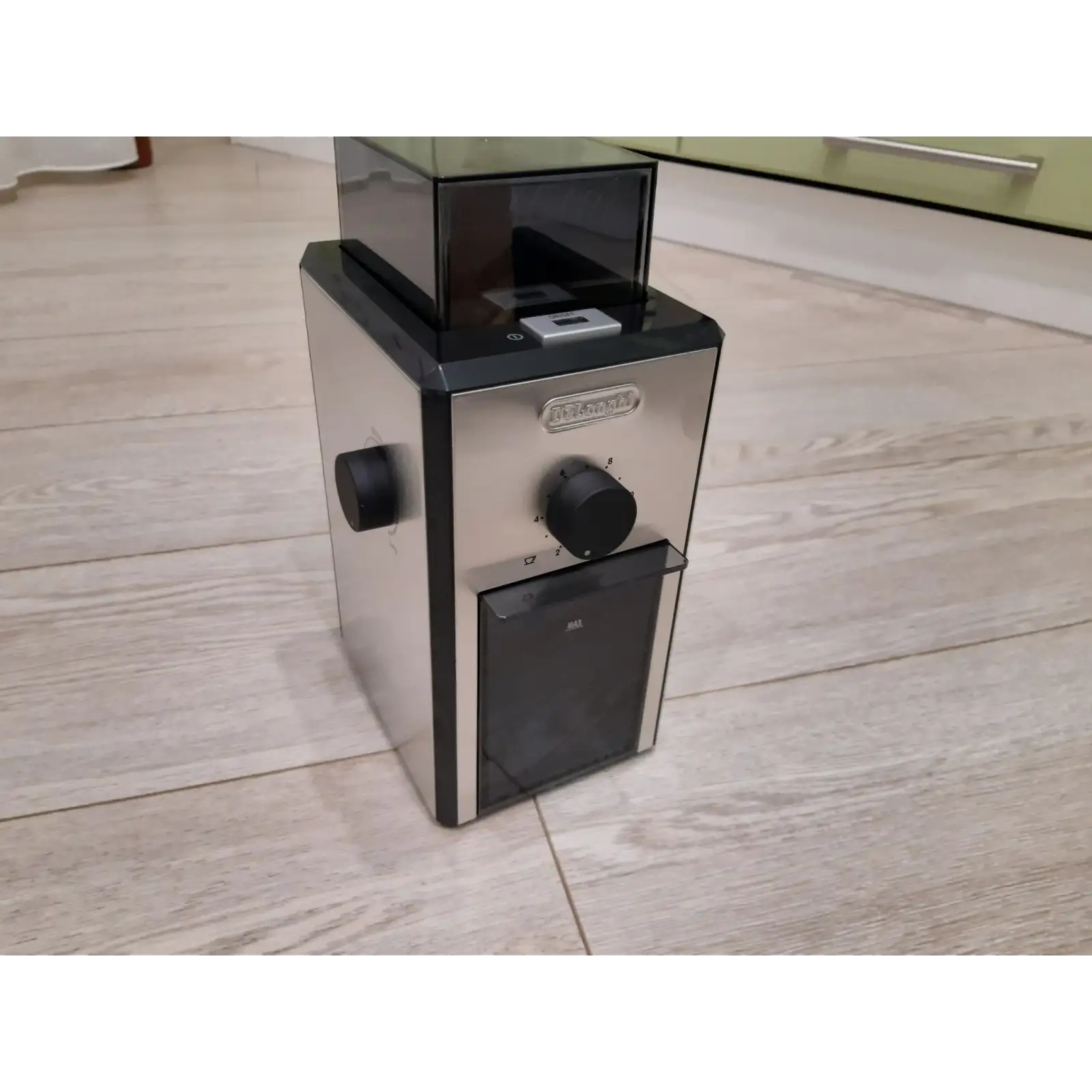 Кофемолка электрическая Delonghi KG 89 UA