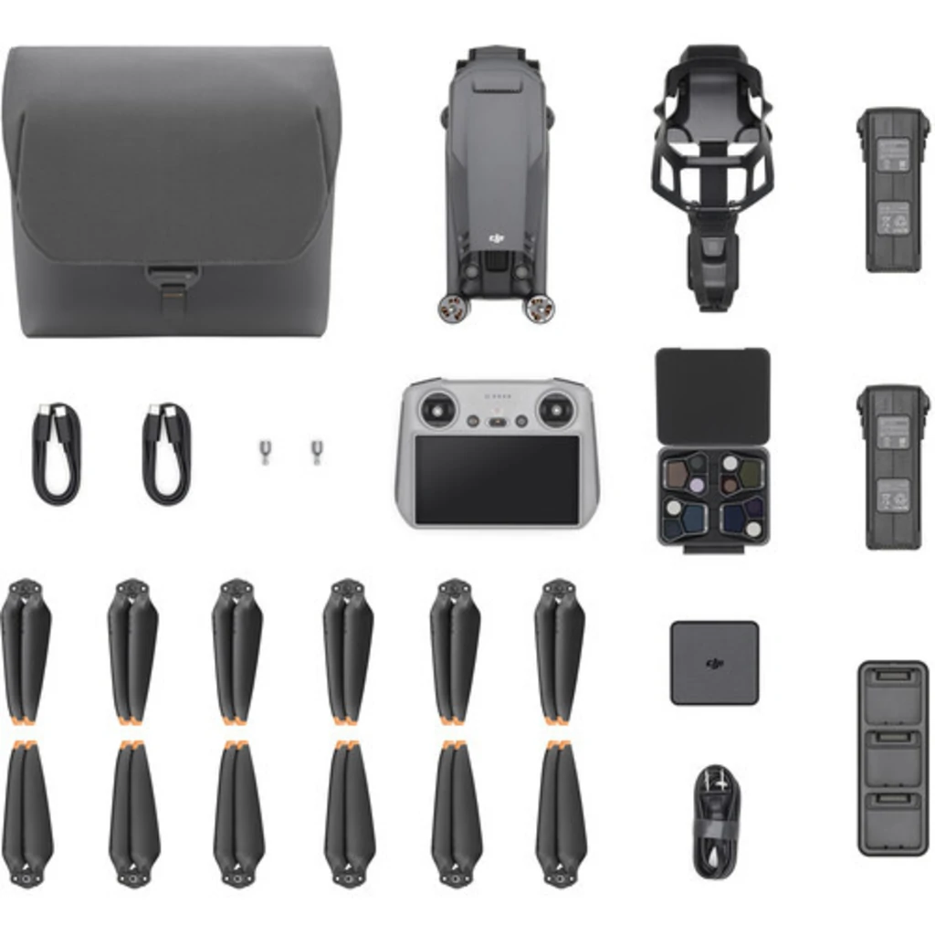 Квадрокоптер DJI Mavic 3 Pro Fly More Combo with DJI RC (CP.MA.00000660.01)