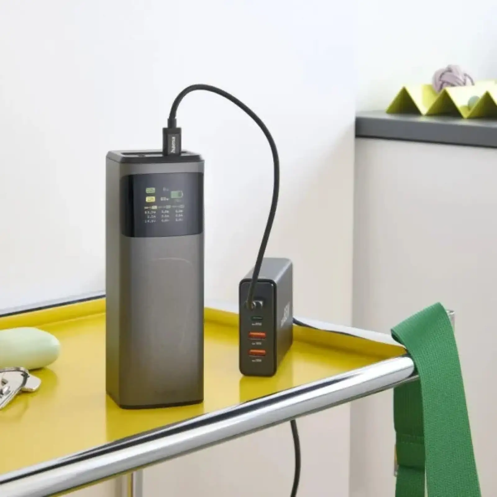 Внешний аккумулятор Hama Power Bank 24000mAh 200W (201743)
