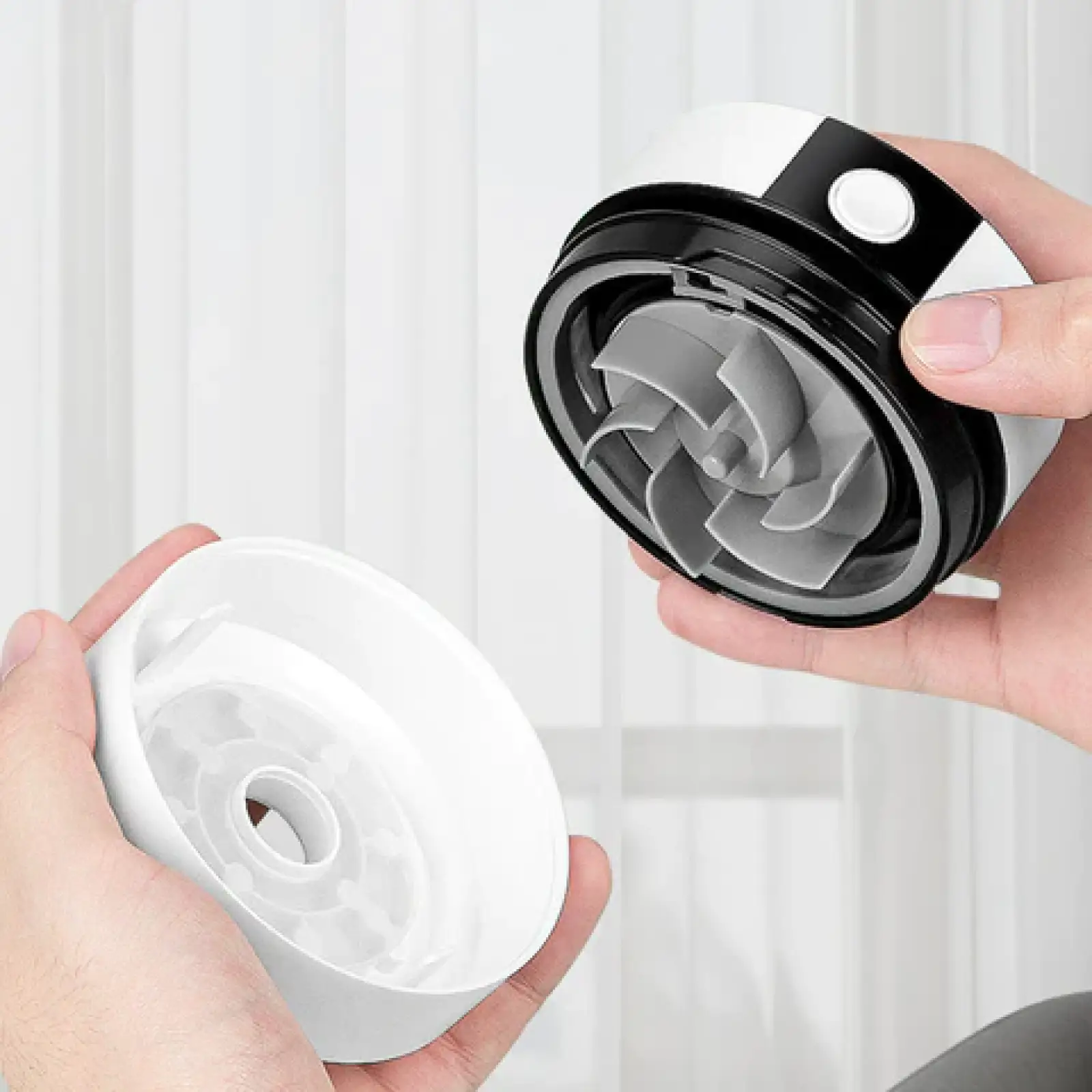 Міні-пилосос Xiaomi FIZZ Desktop Vacuum Cleaner Rechargeable Mini Black (FZ66907-H)