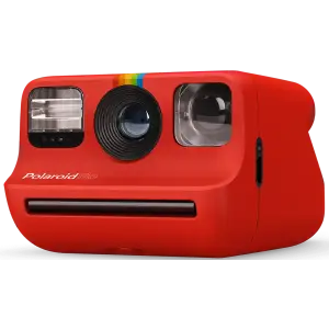 Фотокамера миттєвого друку Polaroid Go Red