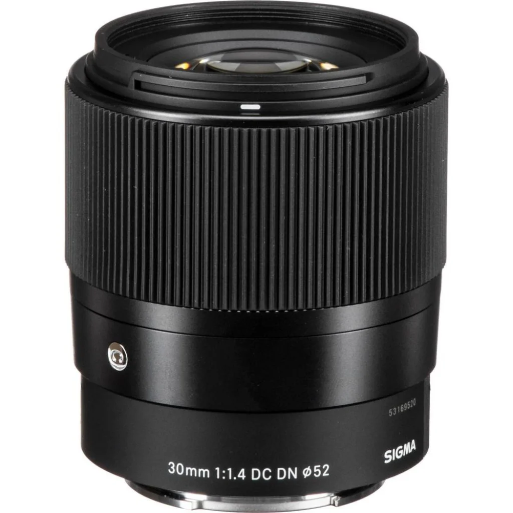 Объектив SIGMA AF 30mm f/1,4 DC DN