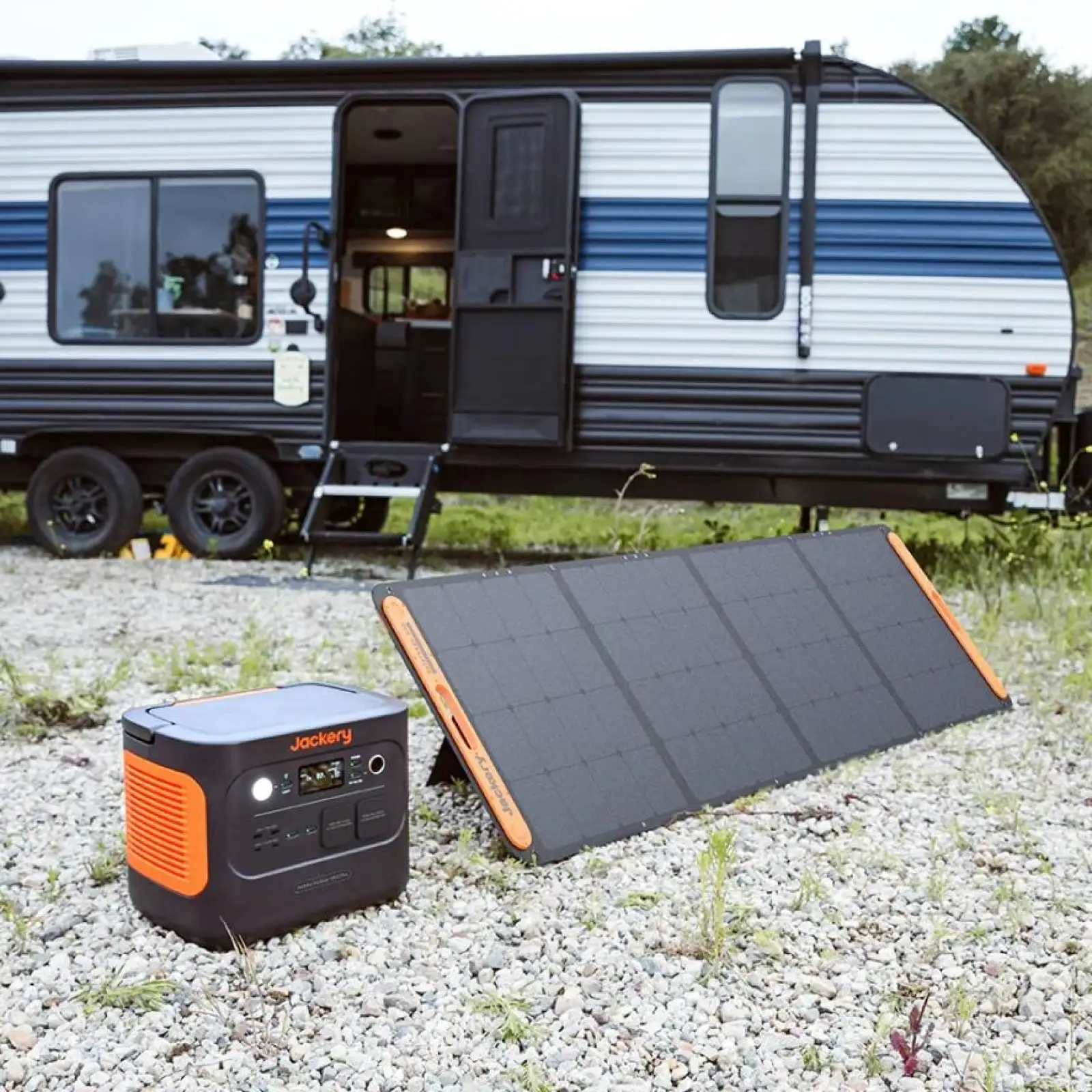 Зарядна станція Jackery Explorer 1000 Plus 1264WH 2000W