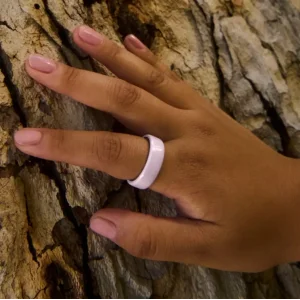 Смарт-кольцо Oura Ring 4 Ceramic Petal Size 9 (JZ90-57459-09)