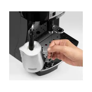 Кофеварка Delonghi Magnifica S ECAM 22.115.B