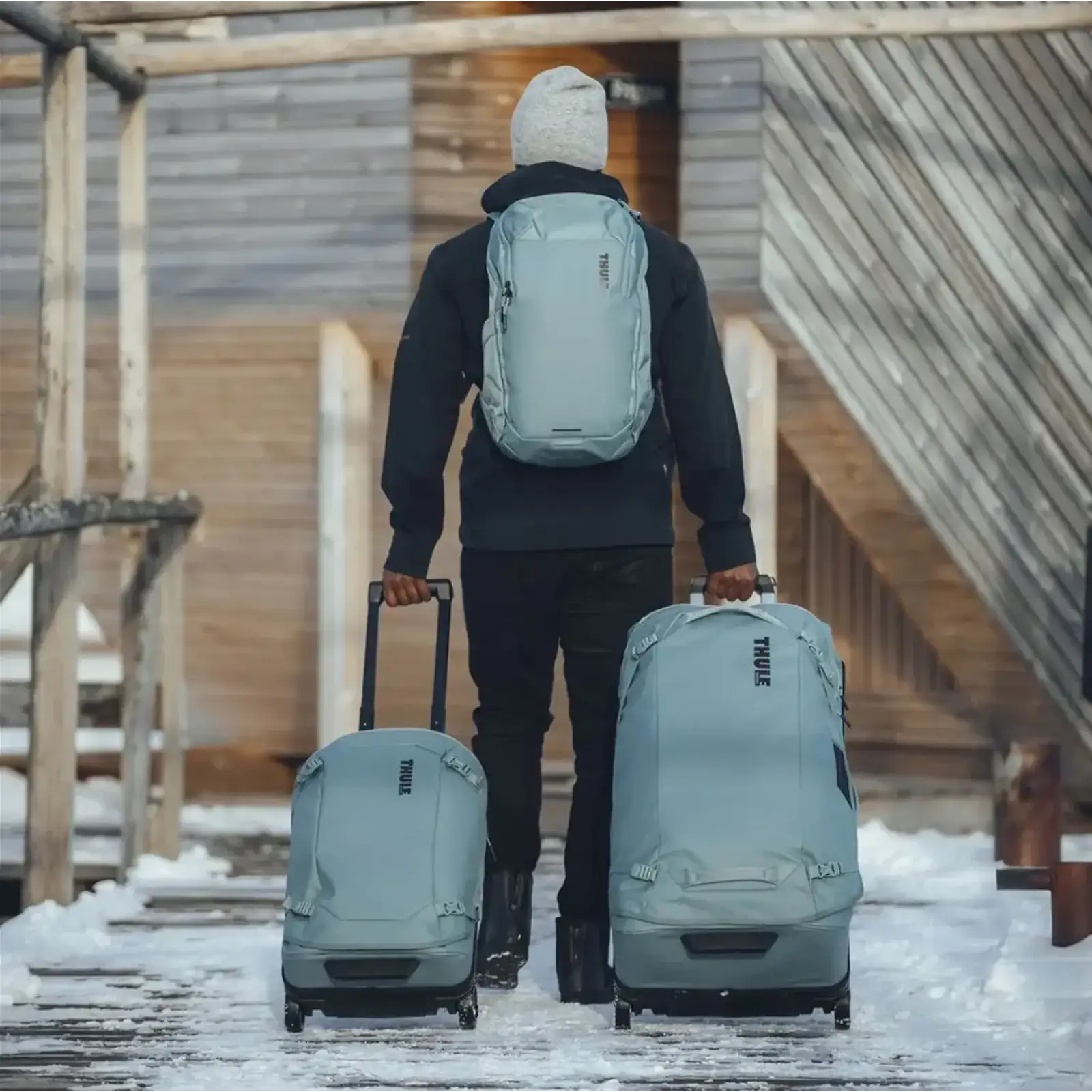 Дорожный чемодан Thule Chasm Carry-On 55cm/22