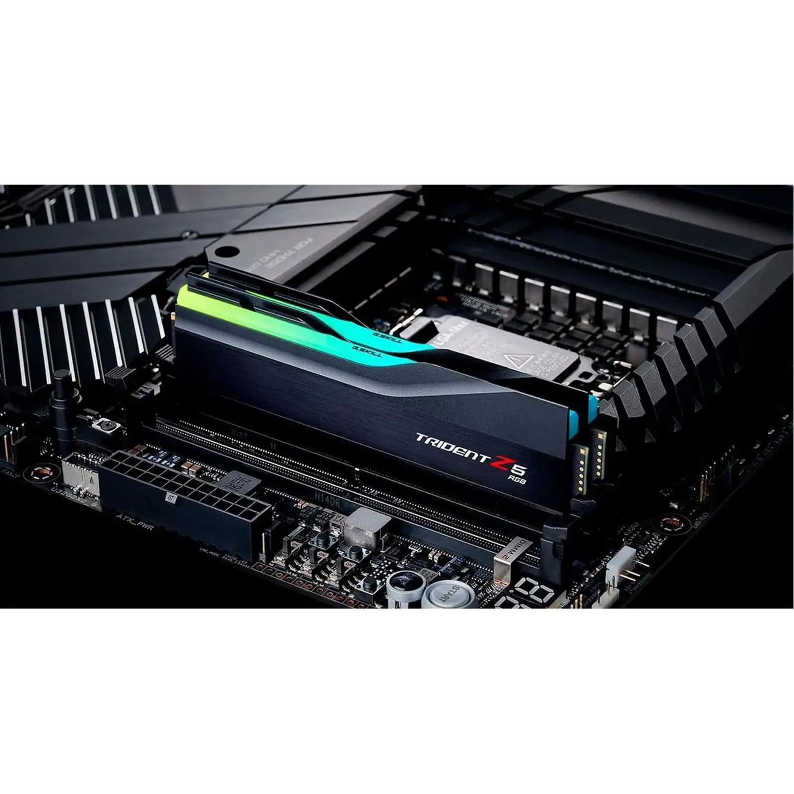 Оперативна пам'ять G.Skill 64 GB (2x32GB) DDR5 6400 MHz Trident Z5 RGB (F5-6400J3239G32GX2-TZ5RK)