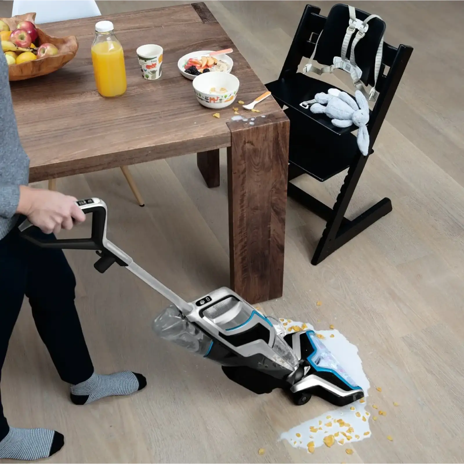 Моющий пылесос Bissell CrossWave Cordless 2582Q