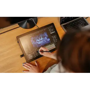 Монітор-планшет Wacom Cintiq 16 (DTK168K0B)