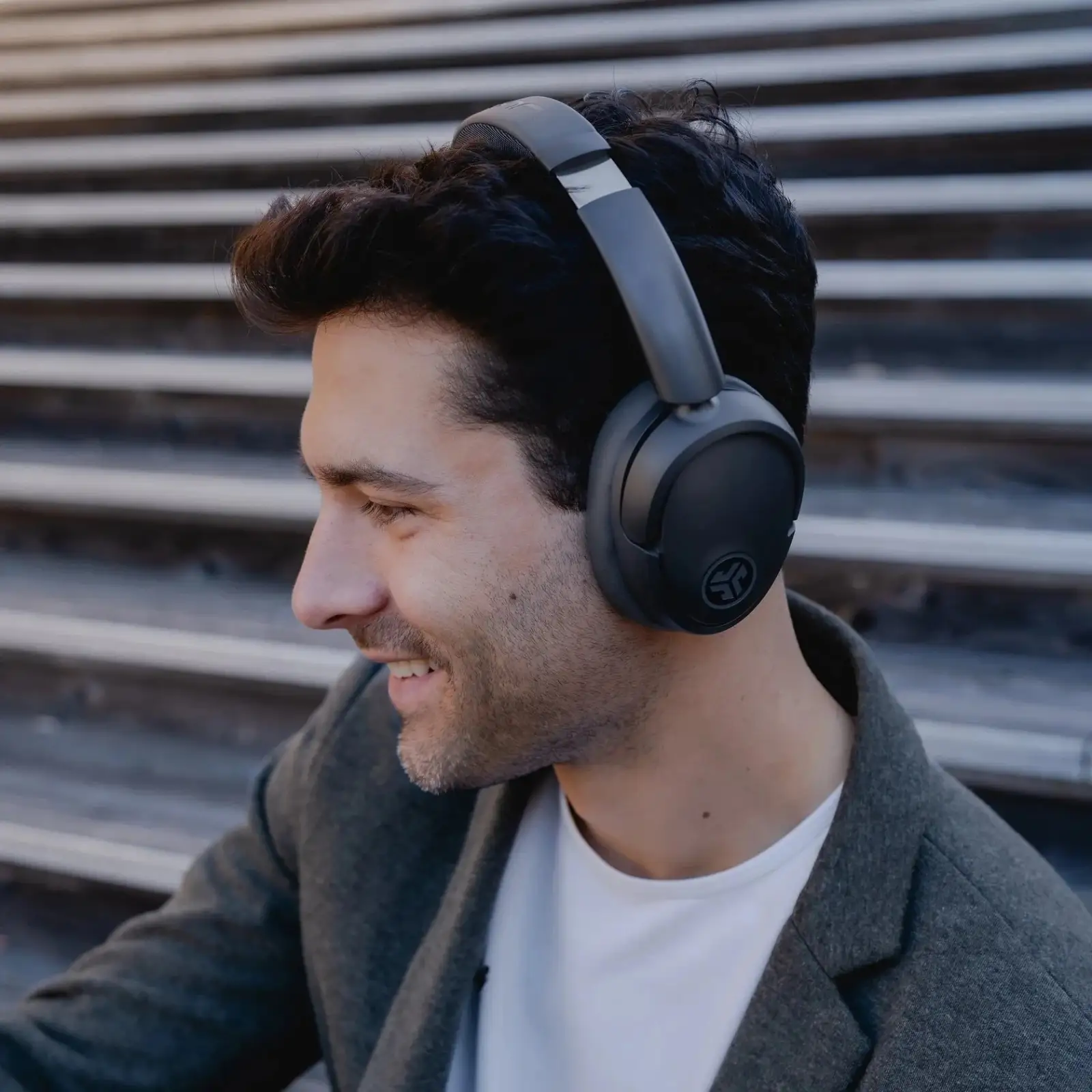 Навушники Jlab Jbuds Lux ANC Wireless Graphite (IEUHBJLUXANCRGPH62) UA