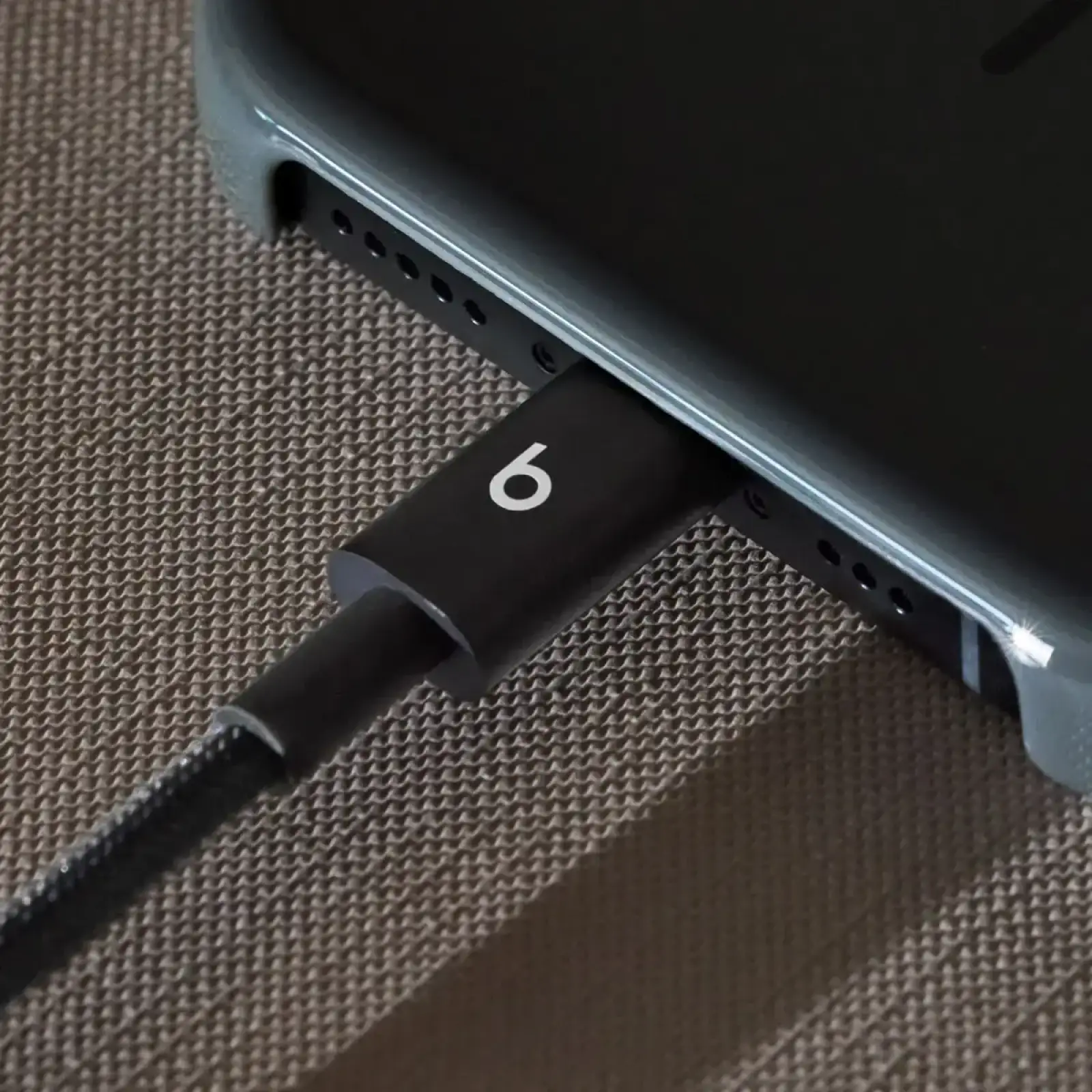 Кабель Beats USB-C to USB-C Braided Cable (1.5 m) Black (MDGA4)