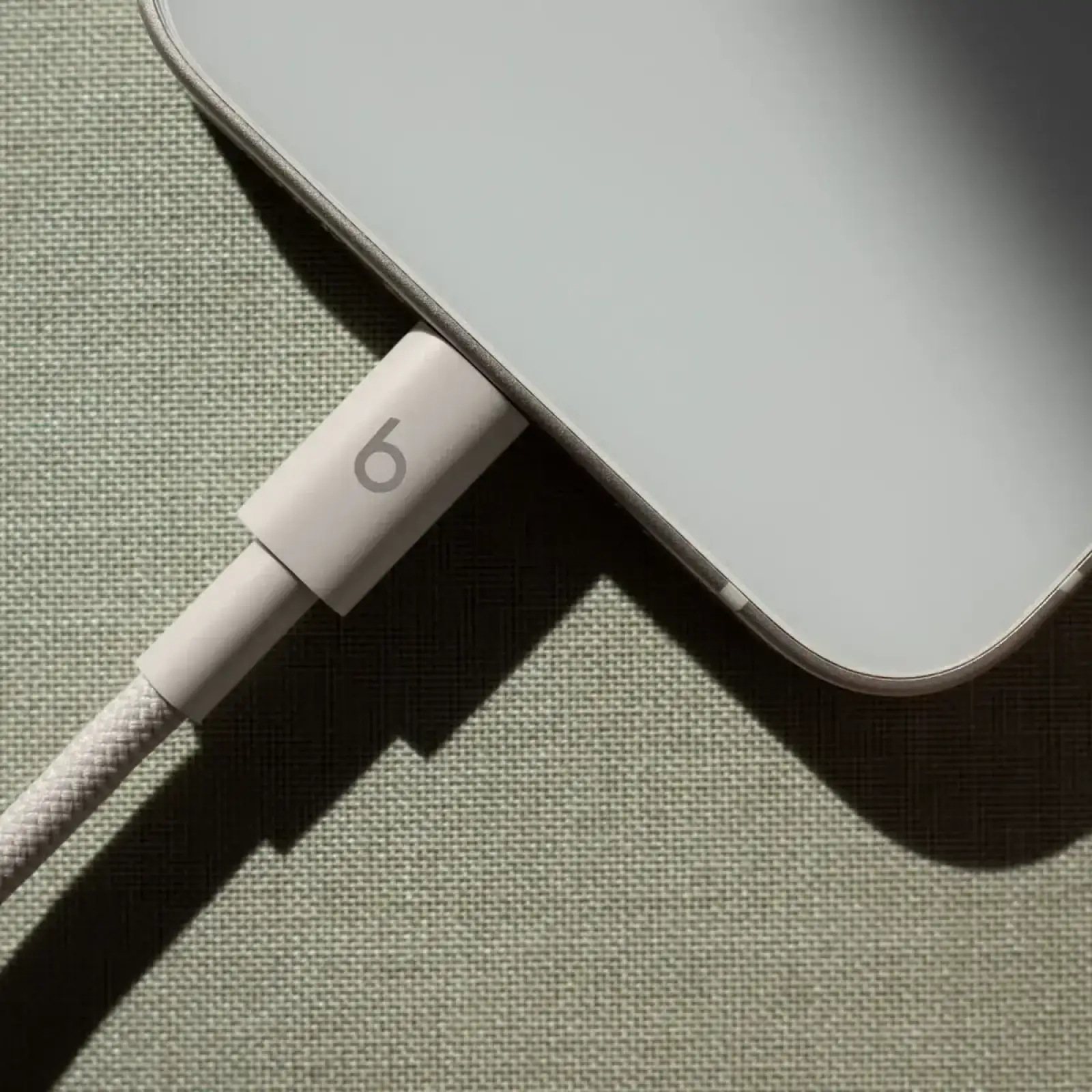 Кабель Beats USB-C to Lightning Woven Cable (1.5 m) Surge Stone (MDGL4)