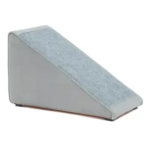 Пандус Petbed з килимом 68x35см h-42см Сірий