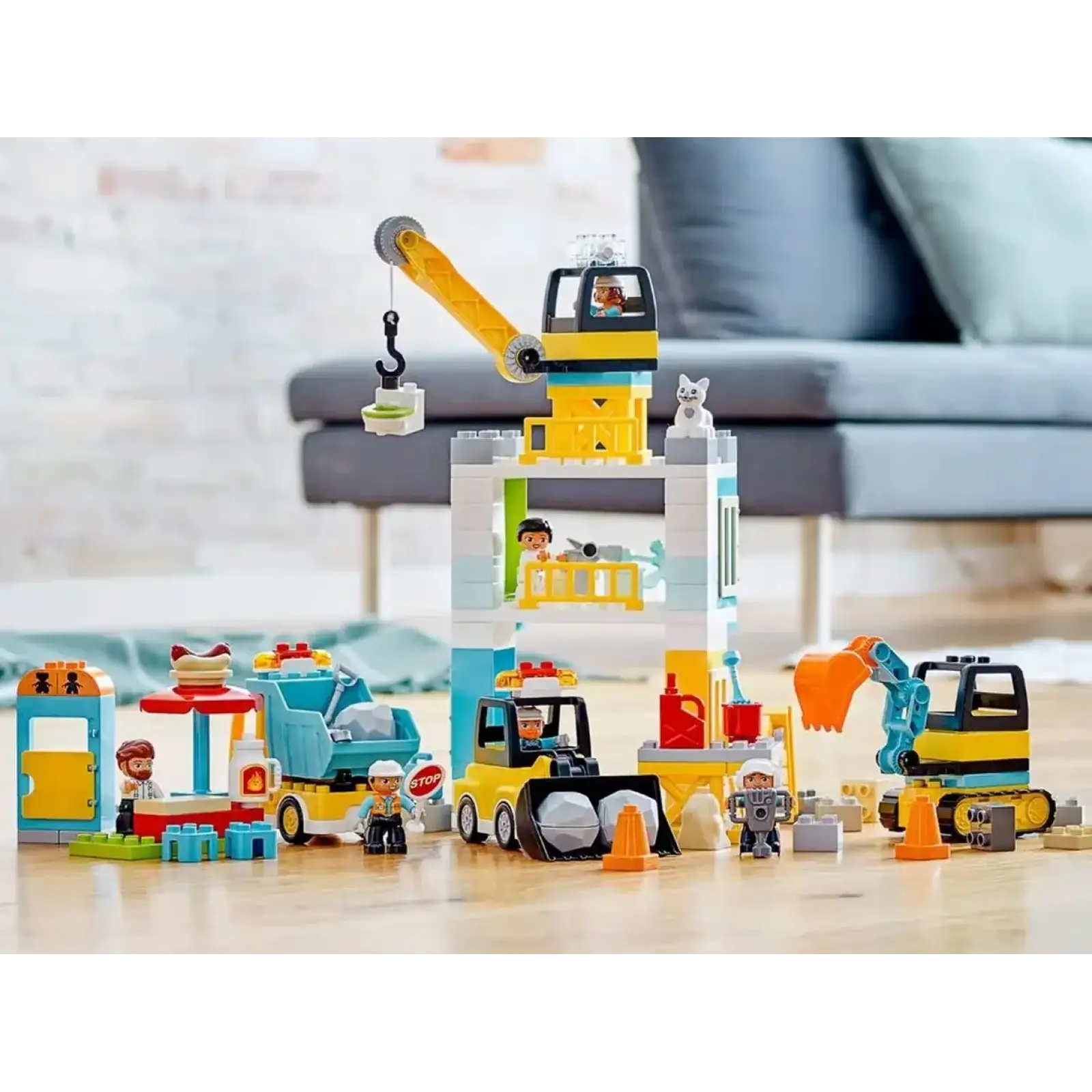 Конструктор LEGO Duplo Town Підйомний кран і будівництво (10933)