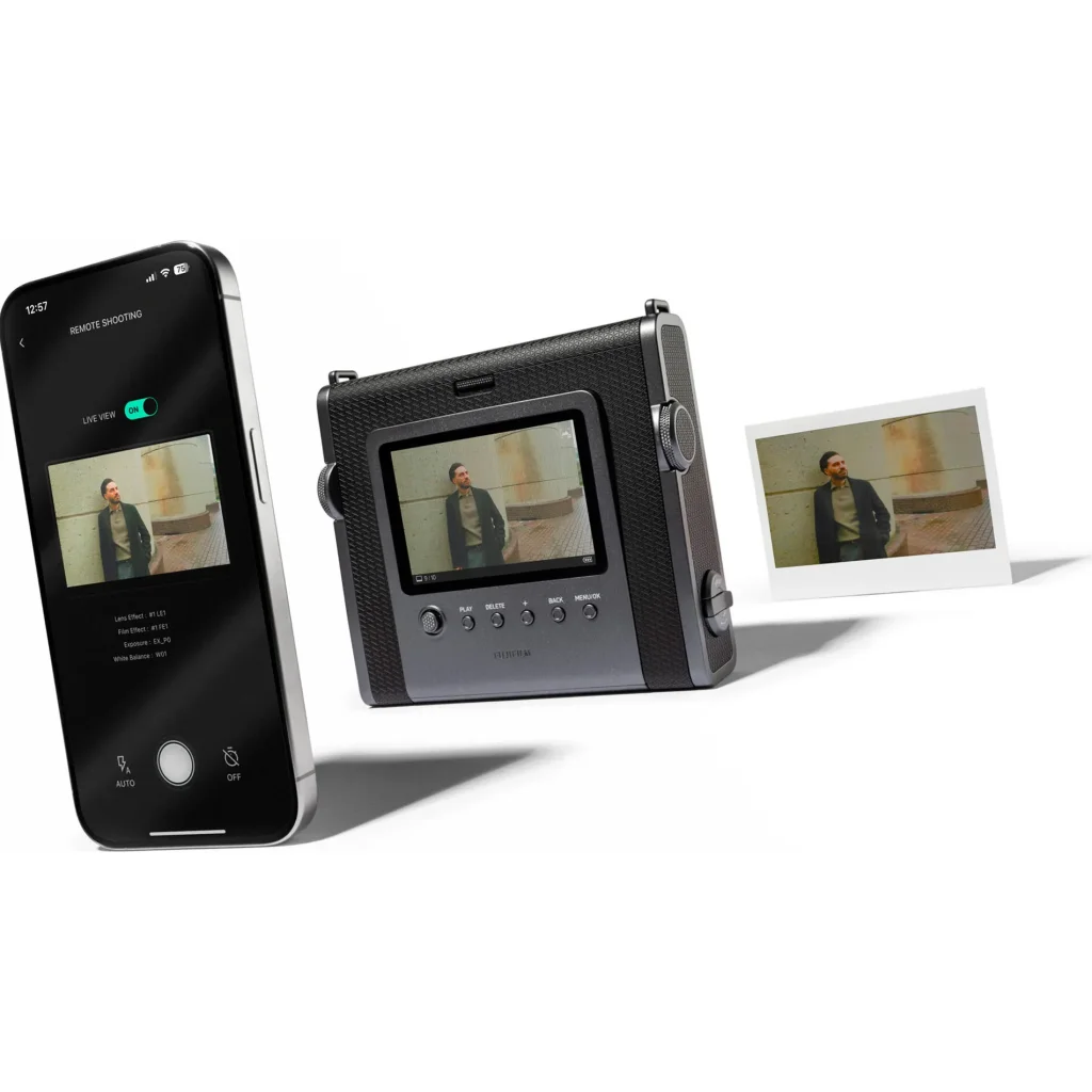 Камера миттєвого друку Fujifilm Instax Wide Evo Black (16840933)