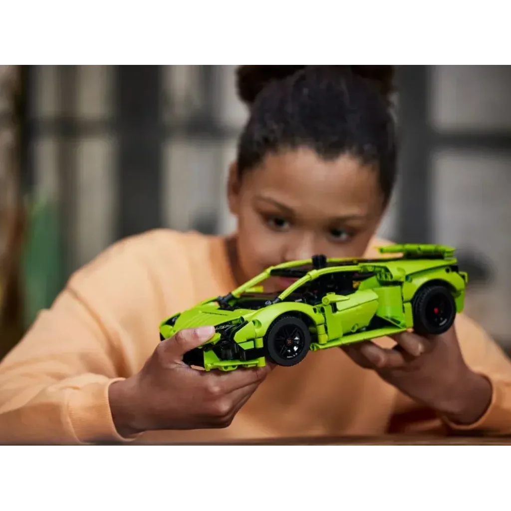 Конструктор LEGO Technic Lamborghini Huracán Tecnica (42161)