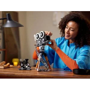 Конструктор LEGO Walt Disney Tribute Camera (43230)