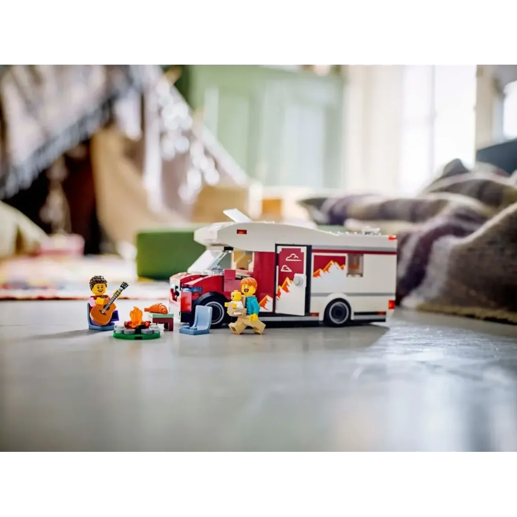 Конструктор LEGO City Приключенческий дом на отпускных колесах (60454)