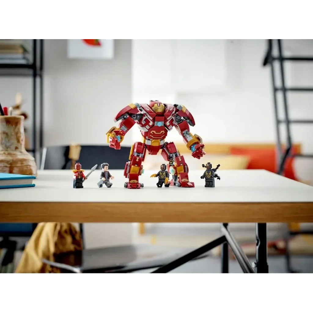 Конструктор LEGO Super Heroes Халкбастер: битва за Ваканду (76247)