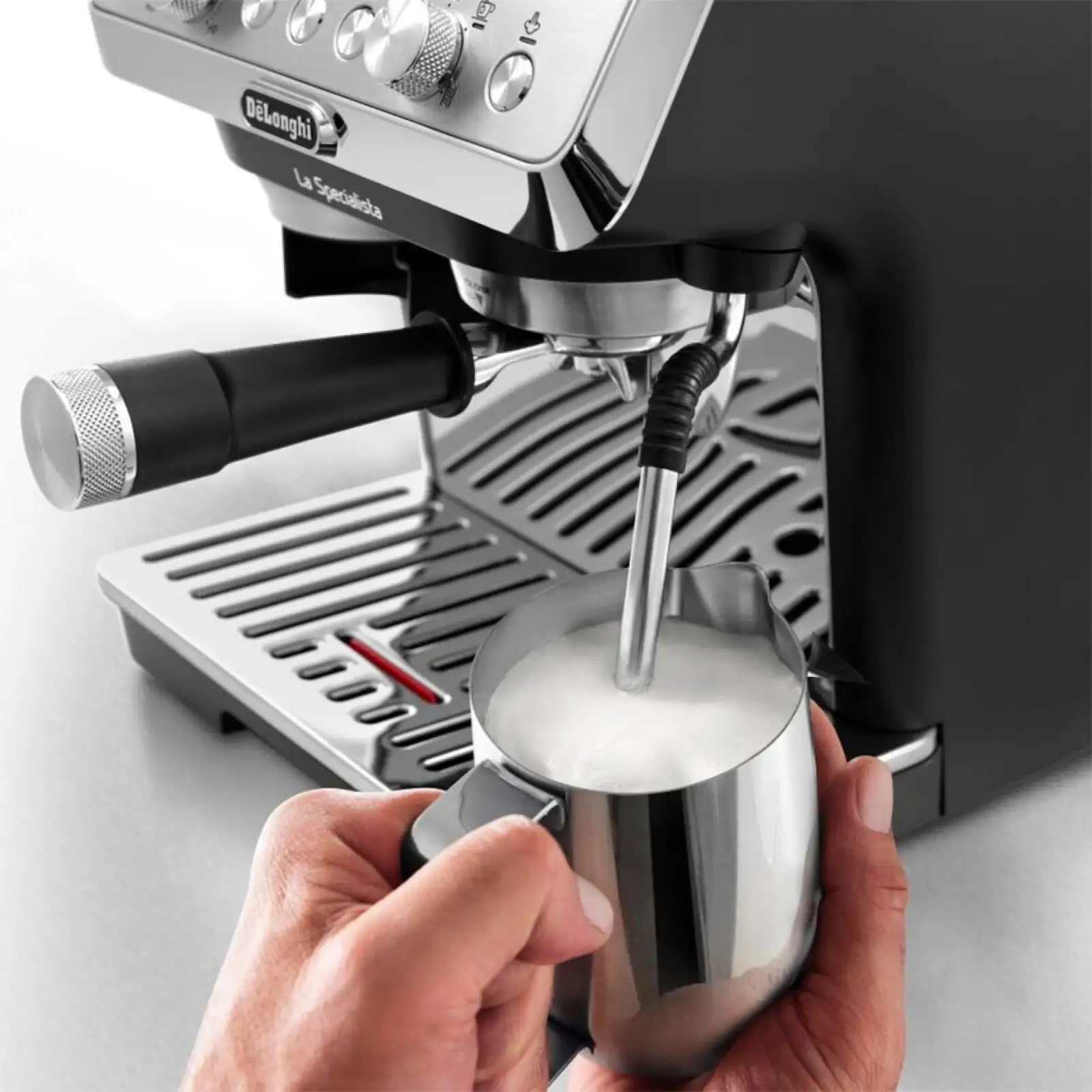 Кофеварка Delonghi La Specialista Arte EC 9155.MB