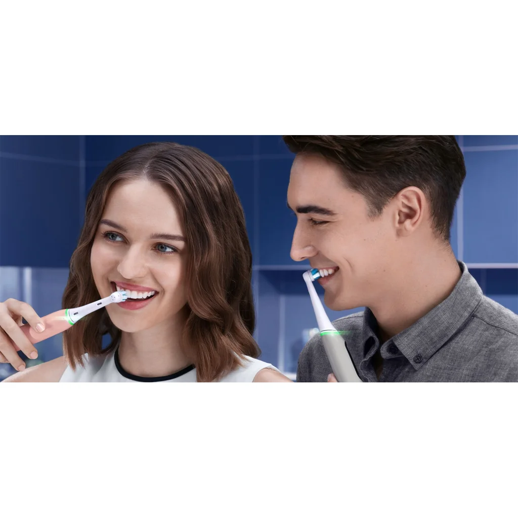 Електрична зубна щітка Oral-B iO Series 3 (iOG3.1A6.1C) Matte Black