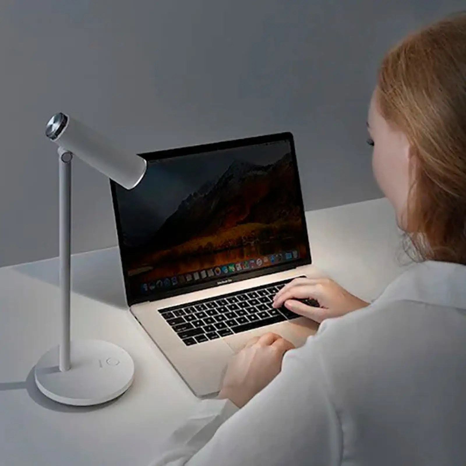 Настольная лампа Baseus i-wok Series Charging Office Reading Desk Lamp Spotlight White (DGIWK-A02)