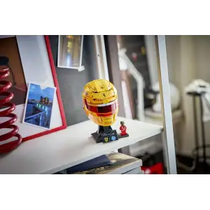 Конструктор LEGO Editions Formula 1 Шлем Льюиса Гамильтона из команды Scuderia Ferrari HP (43022)