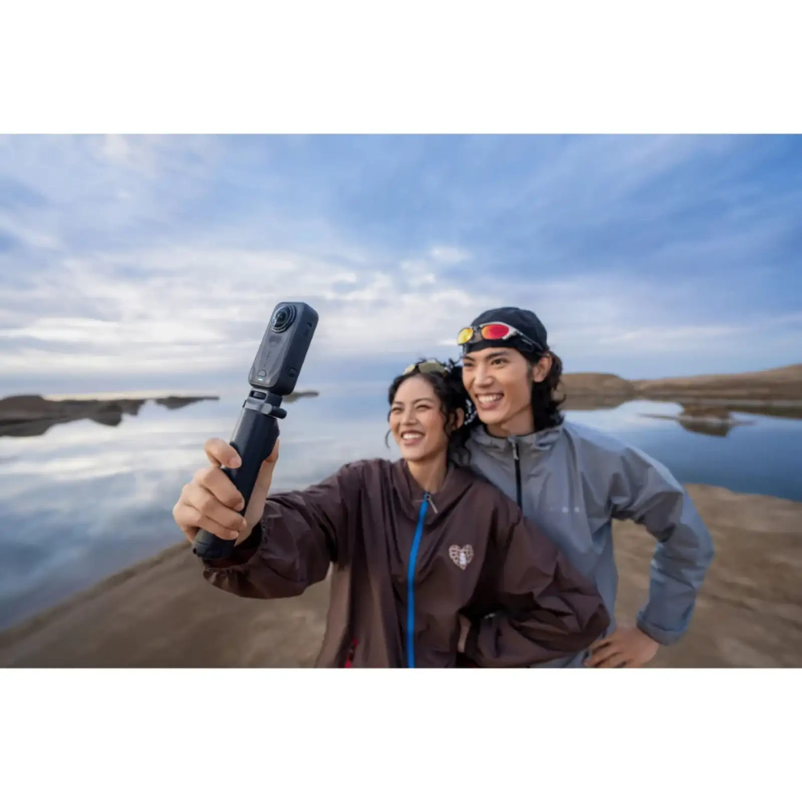 Екшн-камера Insta360 X6 Standard Bundle Arctic White (CINSABXA-X602)