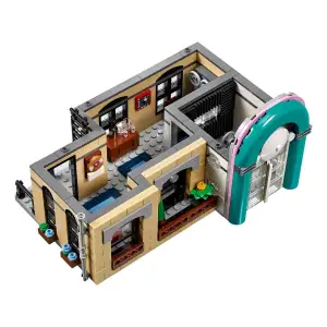 Конструктор LEGO Creator Ресторанчик у центрі міста (10260)