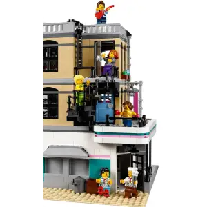 Конструктор LEGO Creator Ресторанчик у центрі міста (10260)