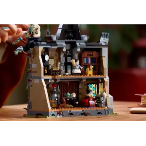 Конструктор LEGO Icons Имение госпожи мэра (11383)