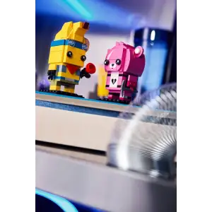 Конструктор LEGO BrickHeadz Пили та лідер команди обіймашок (40760)
