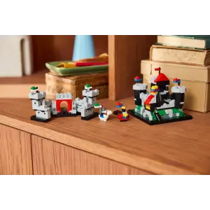 Конструктор LEGO Creator Мини-рыцарский замок (40775)