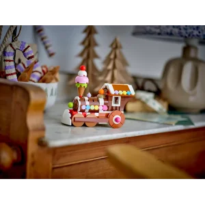 Конструктор LEGO Creator Пряничный поезд (40777)