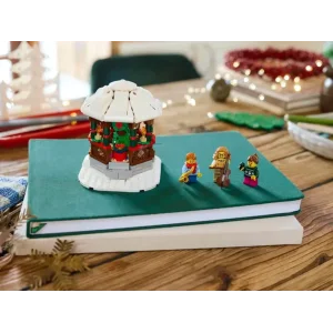 Конструктор LEGO Creator Зимняя беседка (40778)