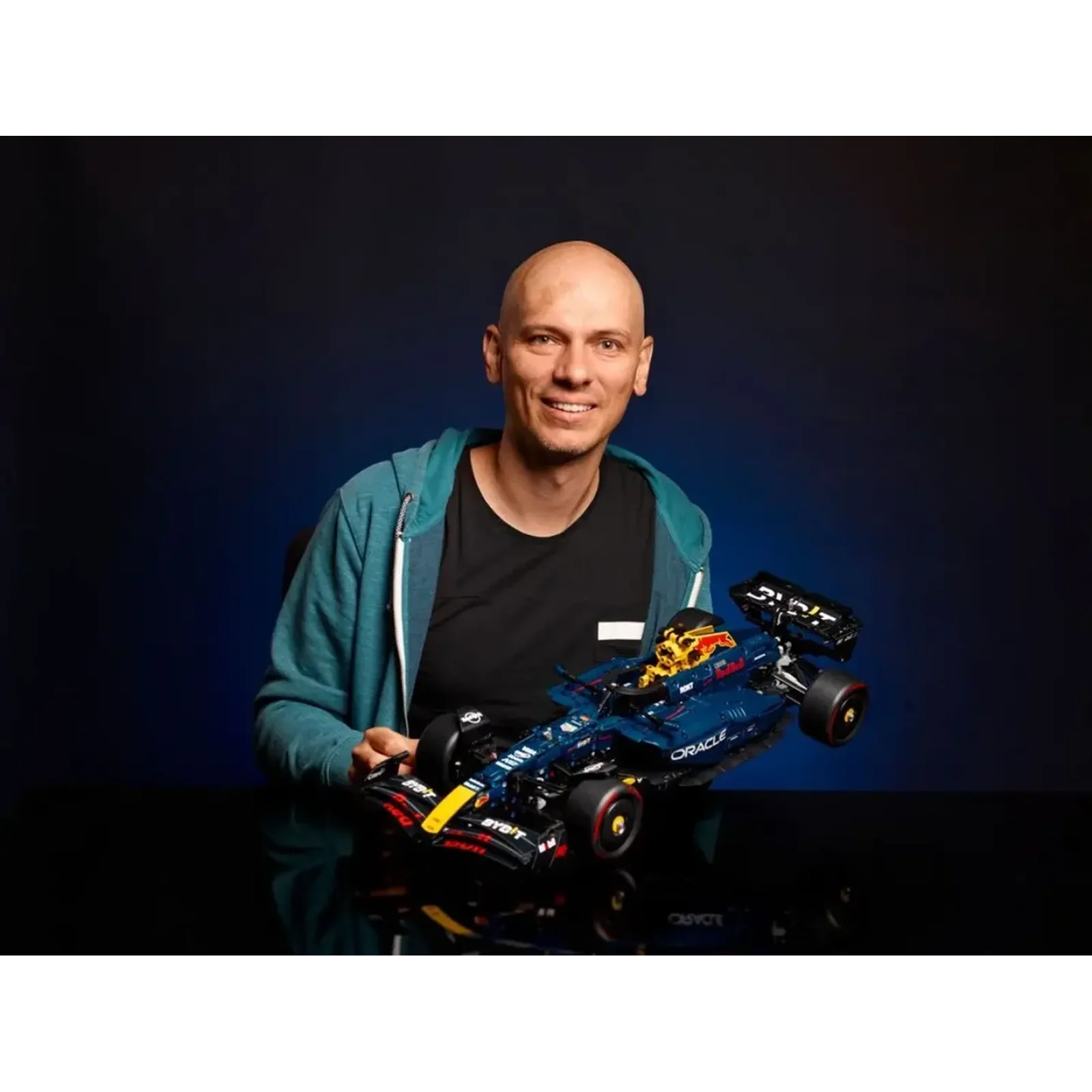 Конструктор LEGO Technic Автомобіль F1 Oracle Red Bull Racing RB20 (42206)
