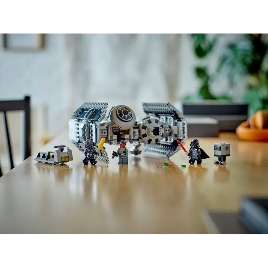 Конструктор LEGO Star Wars Бомбардувальник TIE (75347)