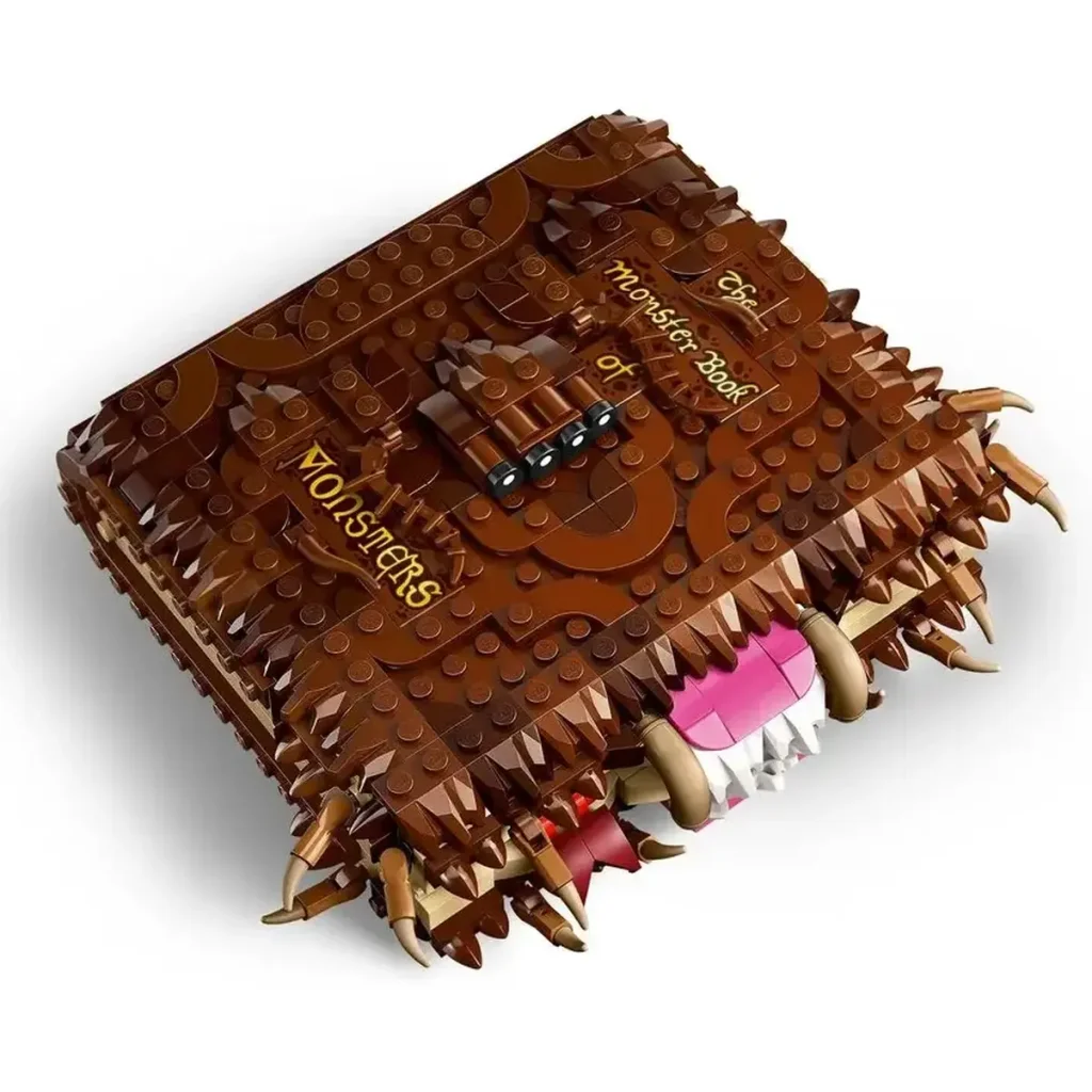 Конструктор LEGO Harry Potter Куслива Жахлива книга жахіть (76449)