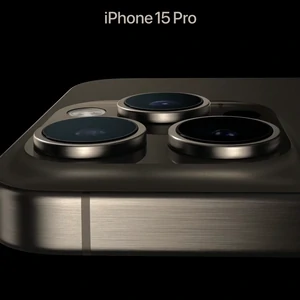 Apple впровадила USB-C на iPhone 15 Pro, та 15 Pro Max додає перископічний зум
