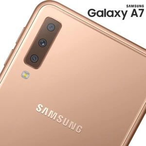 Новий Samsung Galaxy A7 2018 з потужною камерою з трьома об'єктивами