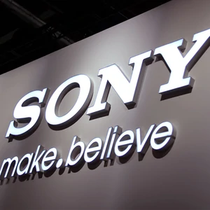 Sony Mobile не збирається йти з мобільного ринку