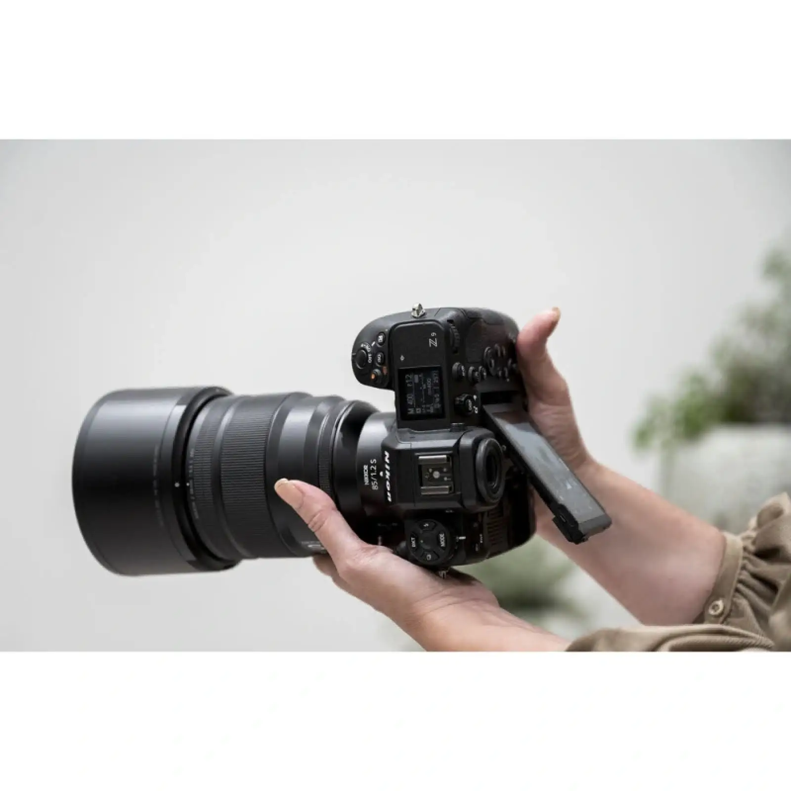 Довгофокусний об'єктив Nikon Nikkor Z 85mm f/1.2 S (JMA302DA)
