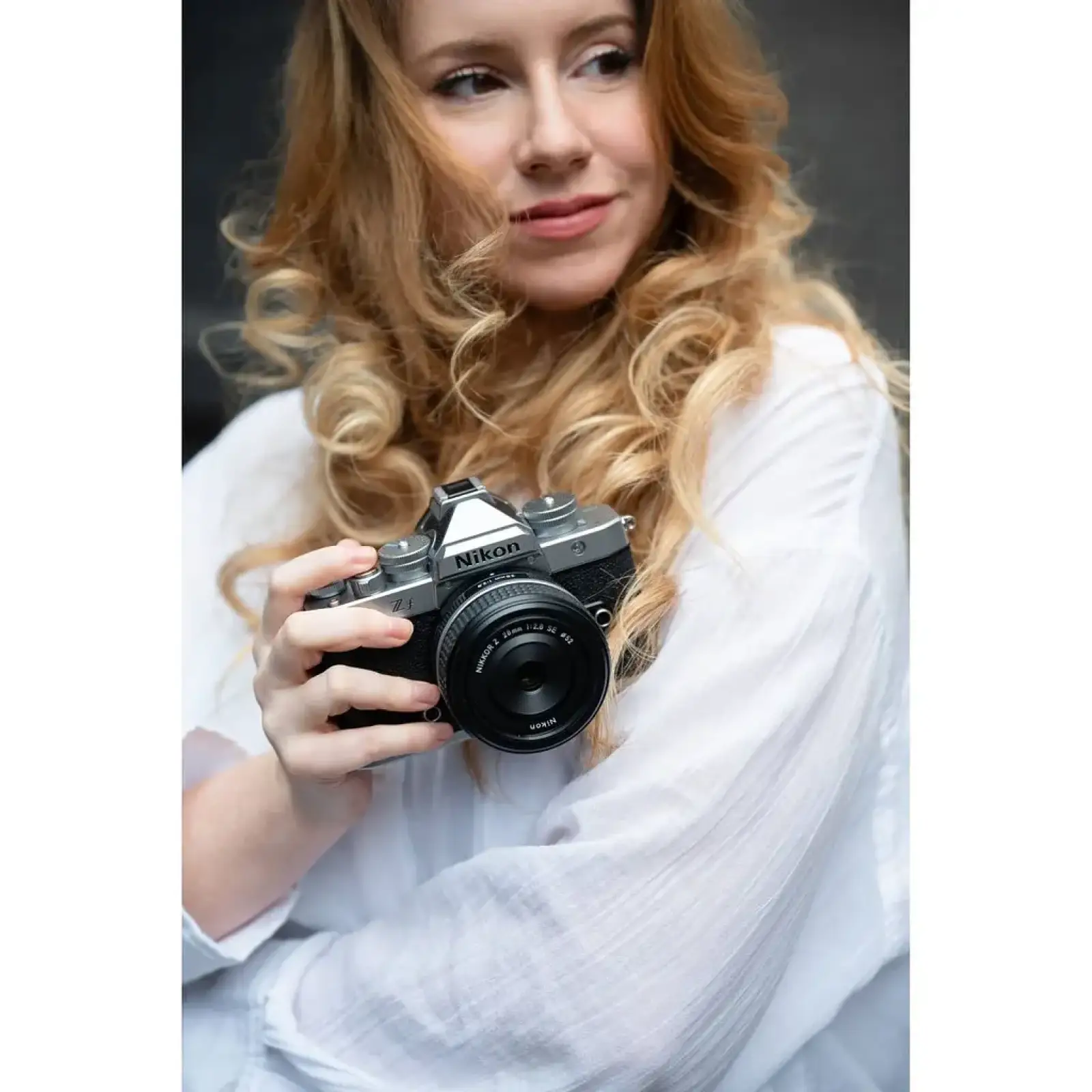 Бездзеркальний фотоапарат Nikon Z f Silver